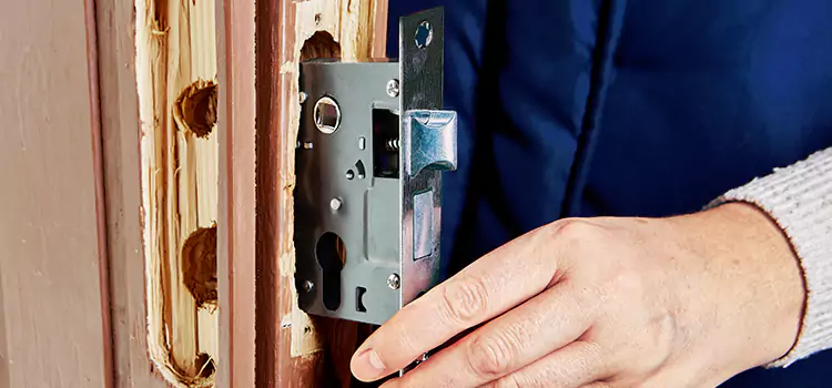 Garage Door Lock Replacement Severn